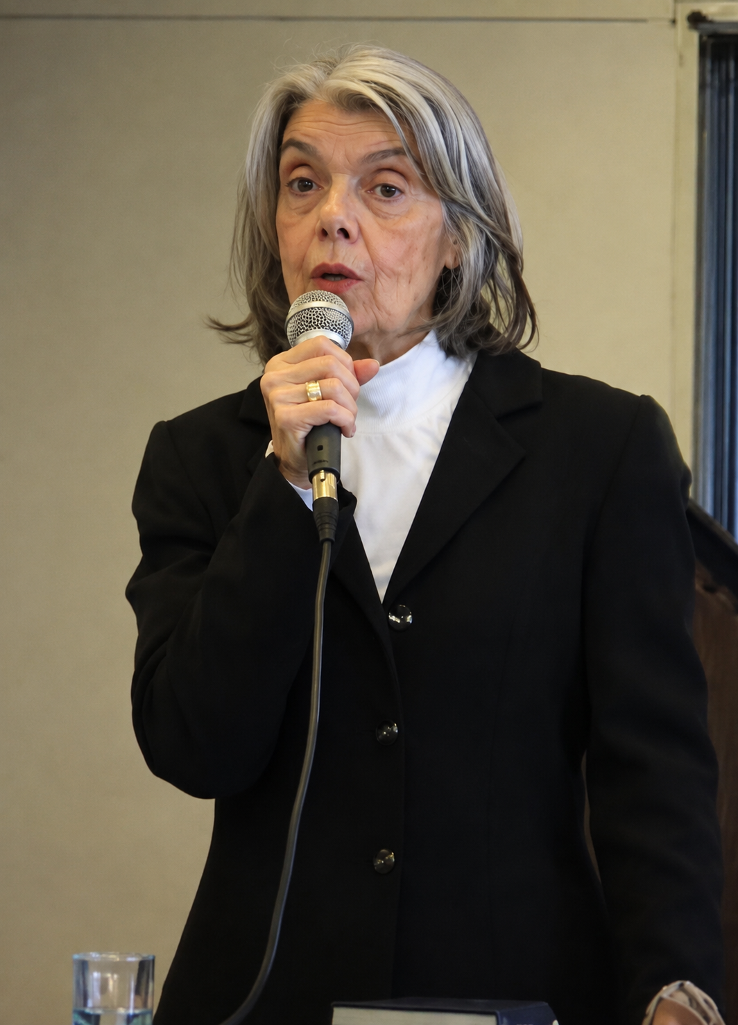 Cármen Lúcia alerta para riscos das “tecnoditaduras” e defende tecnologia a serviço do ser humano