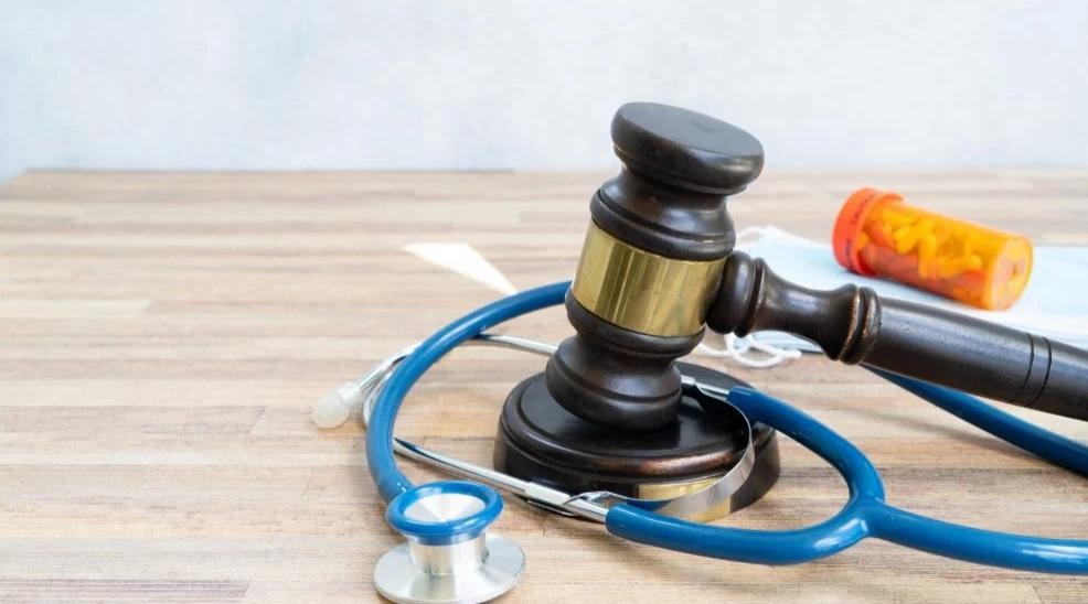 Justiça determina que plano de saúde custe tratamento com toxina botulínica para paciente com enxaqueca crônica