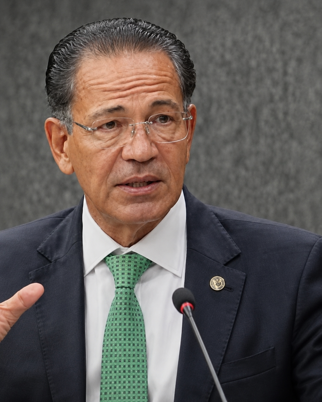 CNJ aprova fim da aposentadoria compulsória como punição máxima para magistrados