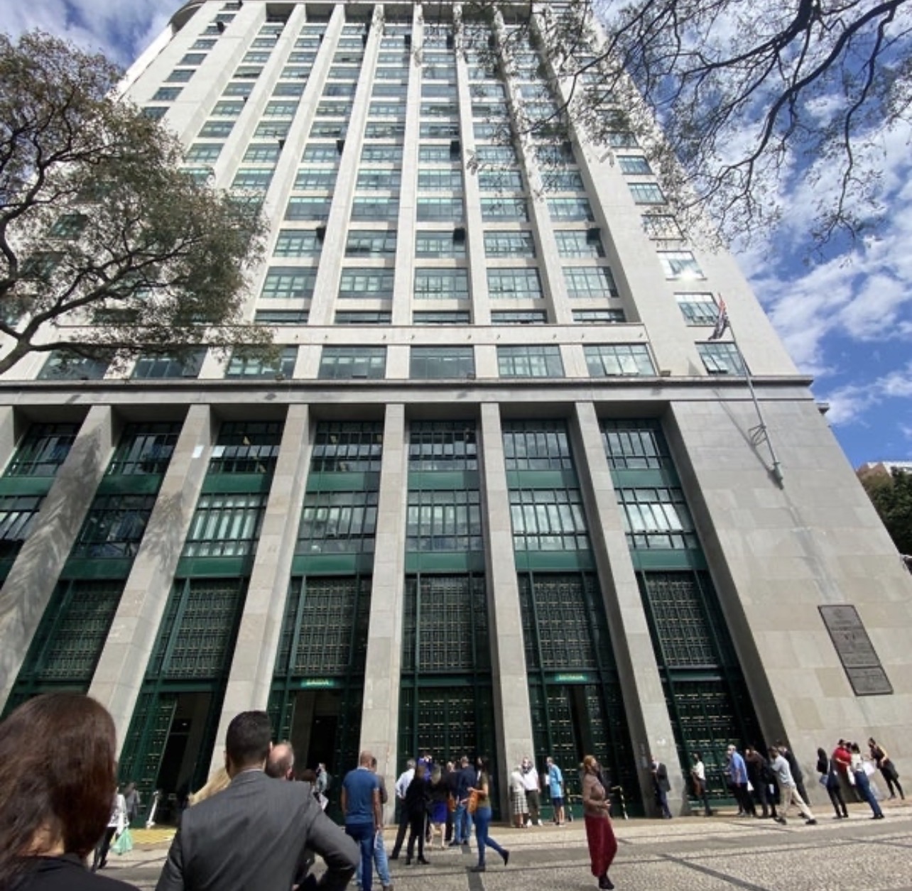 Justiça nega gratuidade em ação e aponta indícios de advocacia predatória em São Paulo