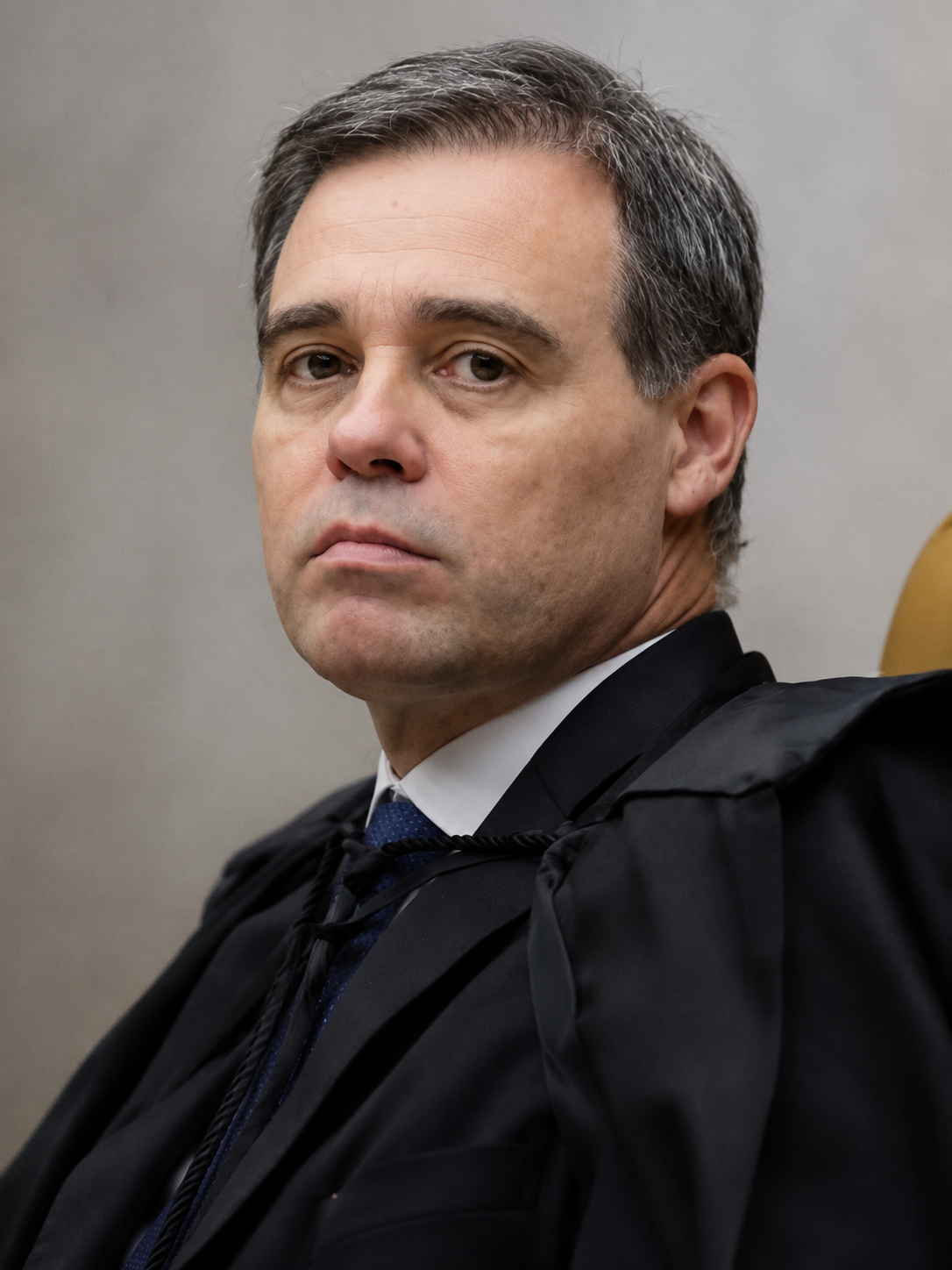 André Mendonça rejeita pedido do PT para retirar vídeo de Flávio Bolsonaro feito com inteligência artificial