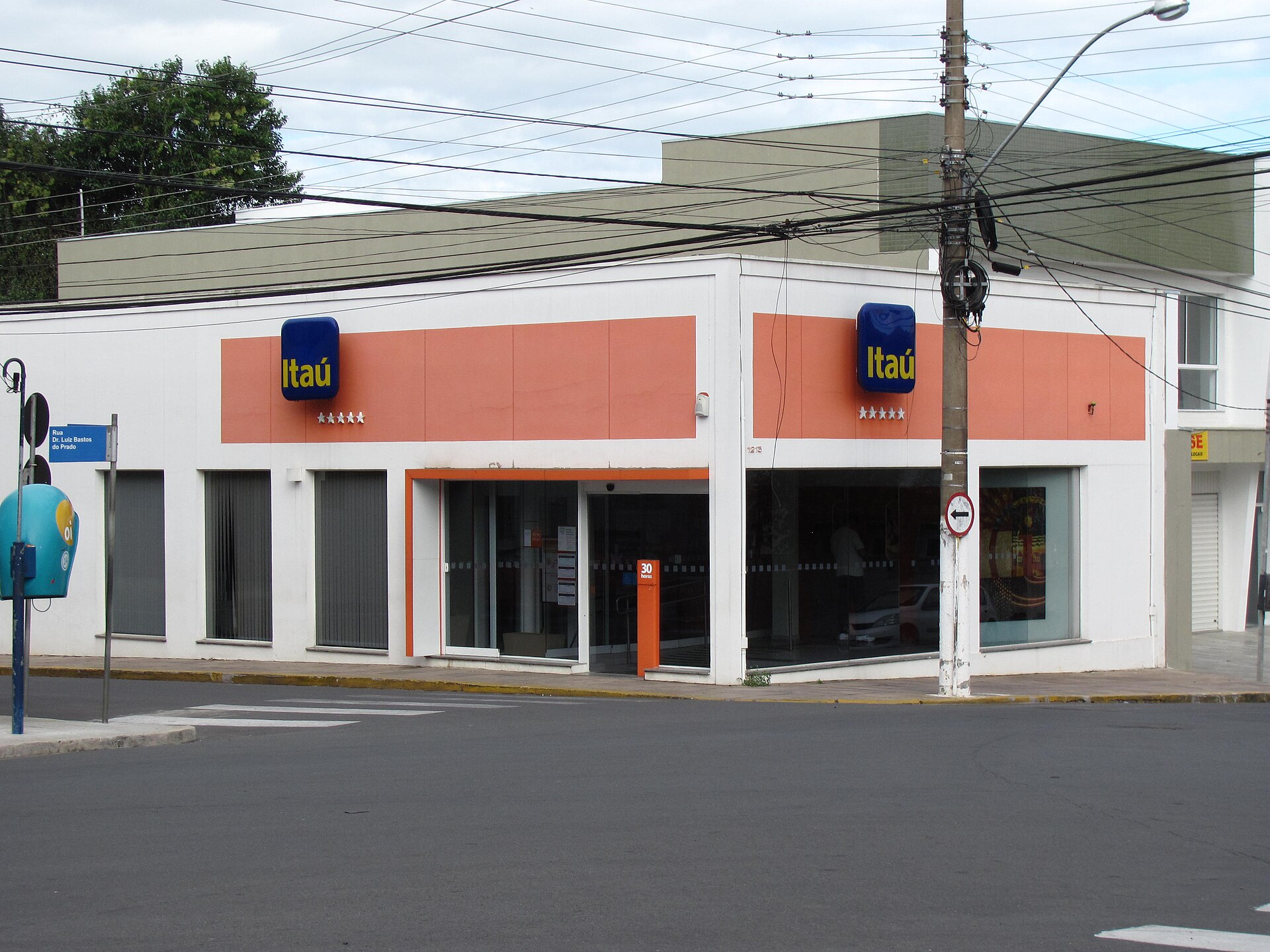 Itaú compra a NeoSpace por R$ 2,92 bilhões e aposta em IA treinada com dados próprios